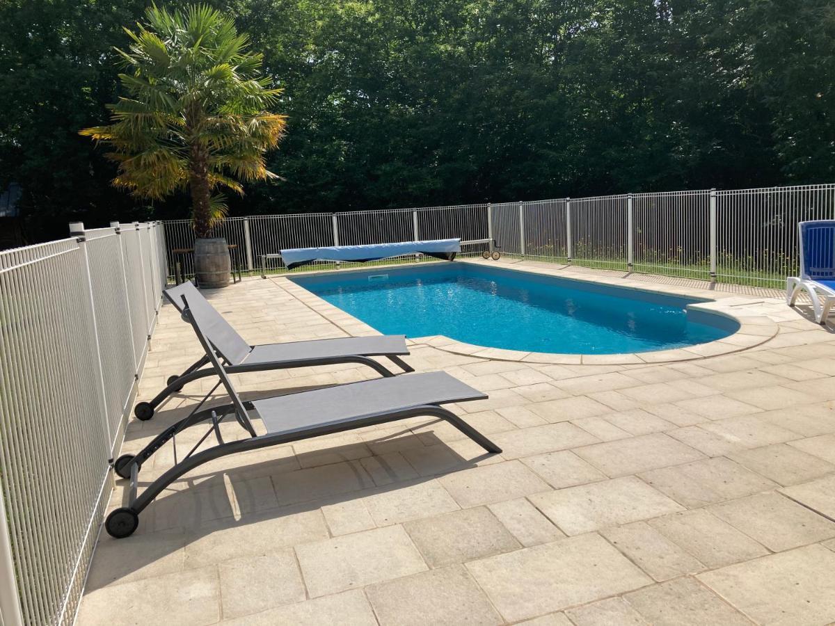 Gite Des Combes Blanches Avec Piscine Et Jacuzzi Frayssinet-le-Gélat エクステリア 写真
